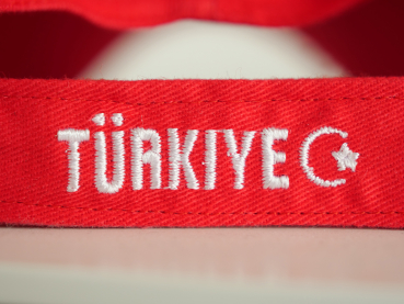 Preview: Türkei Schildmütze Fußball Fan Snapback Basecap Weiss Schwarz Rot